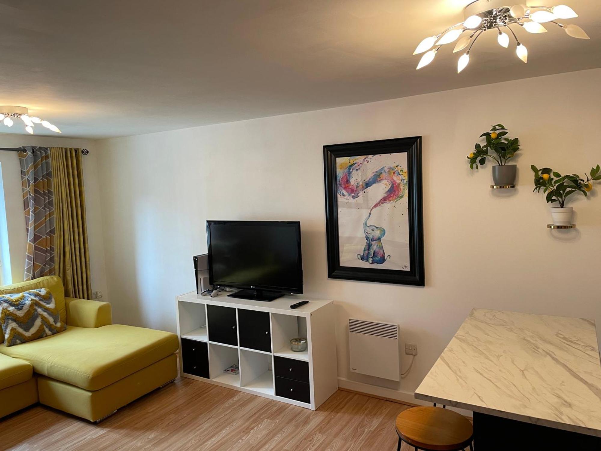 Apartment Modern 2-bed, City *